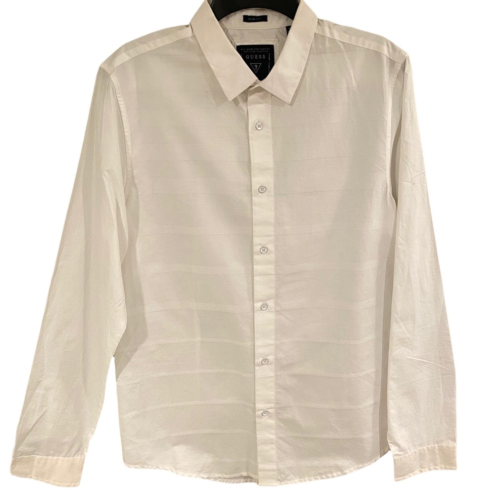 **LIKE NEW** M GUESS White Button-Up. Size M. Slim Fit.